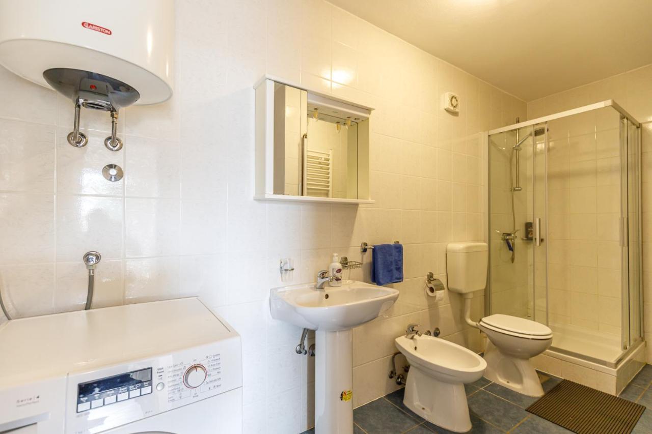 Ferienhaus Sascha In Porec Esterno foto